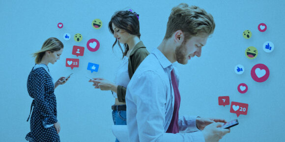 Clientes entrando em contato com marcas pelas redes sociais